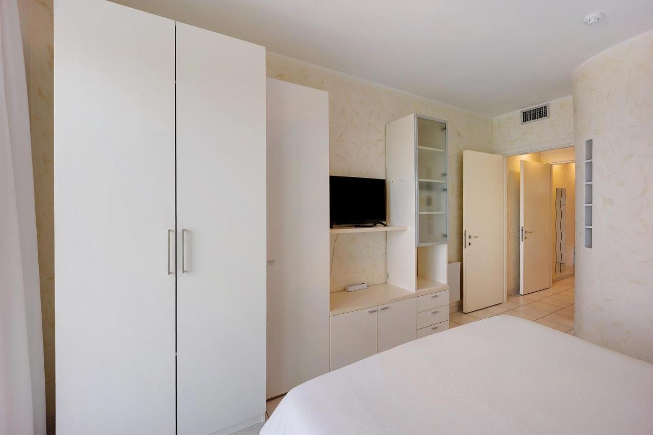 Modus Vivendi 406 Aparthotel Sanremo Ngoại thất bức ảnh